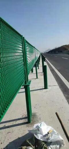 高速公路交通安全設施工程 守護生命線的基石